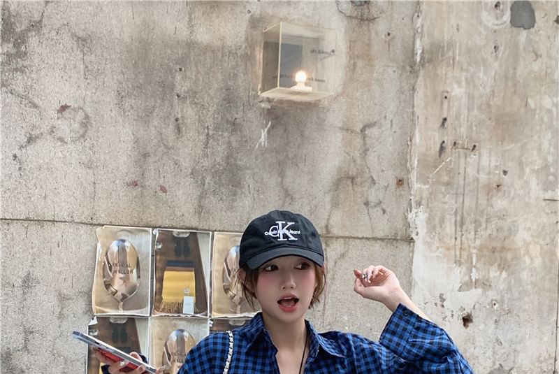 Long-Sleeve Button Collared Shirt Plaid Up