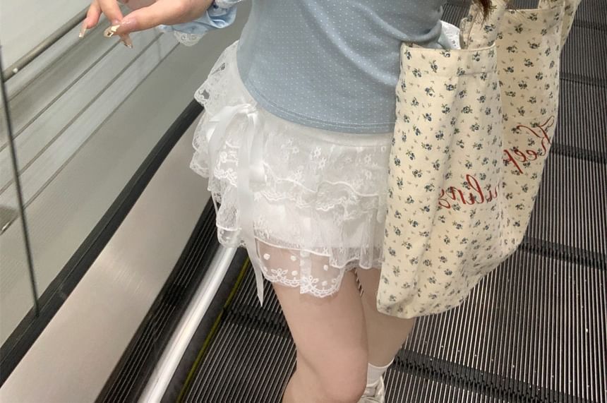 Trim Tee Bear Print Scoop Lace Neck Short-Sleeve Fit Crop Slim