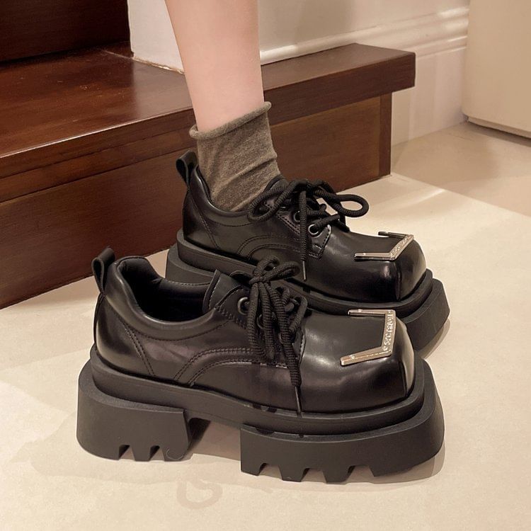 Platform Square Accent Shoes Metal Faux Lace-Up Toe Leather
