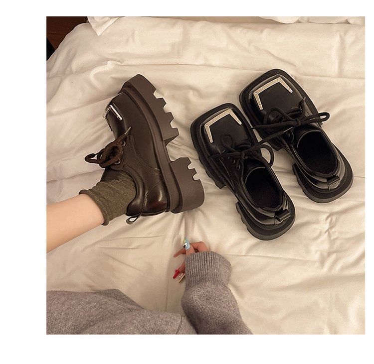 Platform Square Accent Shoes Metal Faux Lace-Up Toe Leather