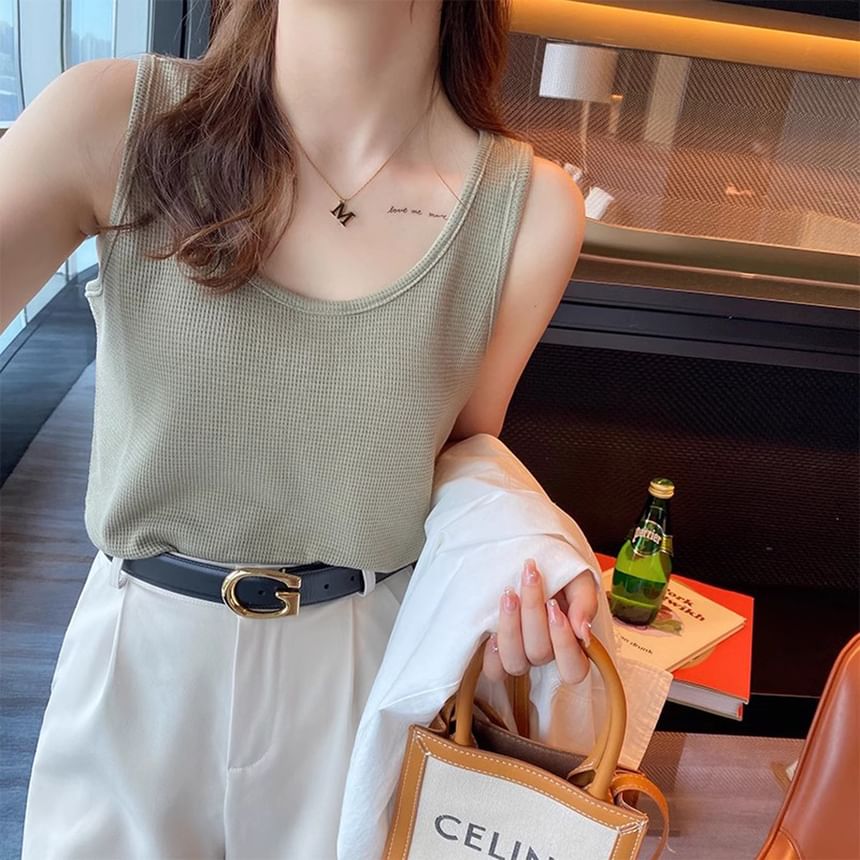 Scoop Neck Tank Top Plain