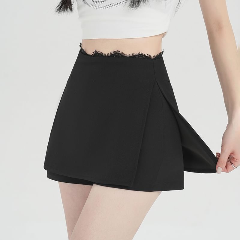Lace High Slit Skort Waist Trim