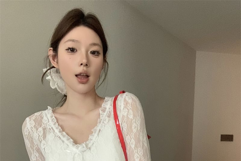 V-Neck Lace Sleeve Floral Top Crop See-Through Long