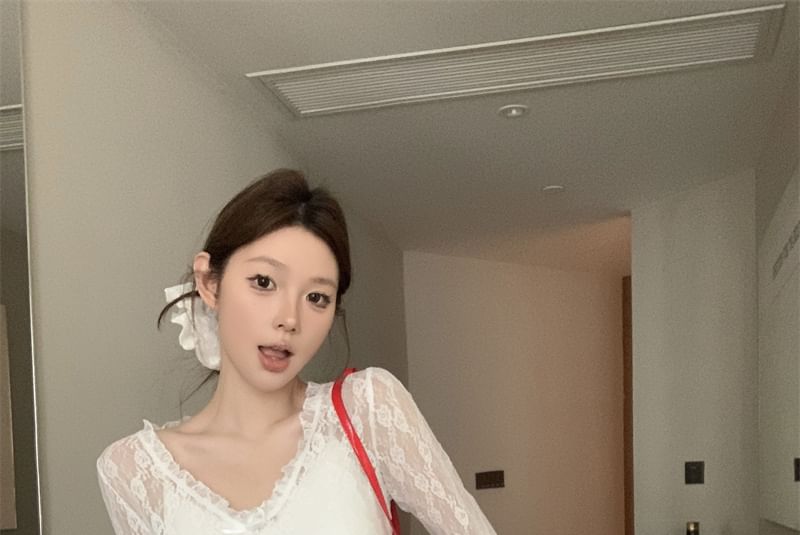 V-Neck Lace Sleeve Floral Top Crop See-Through Long