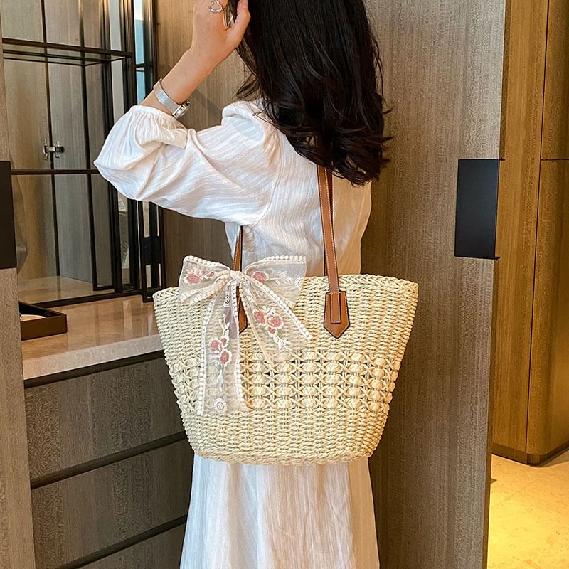 Floral Bow Lace Woven Embroidered Tote Bag