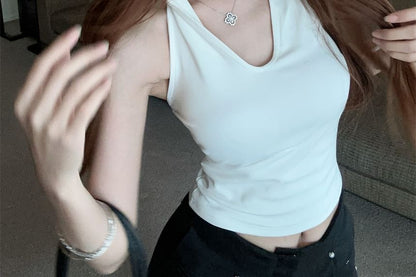 Sleeveless Hooded Plain Crop Top V-Neck