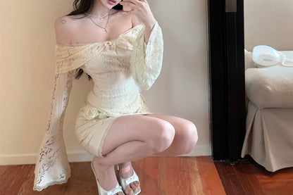 Floral Mini Lace Pencil Long-Sleeve Top Skirt Off-Shoulder / Panel Slim Rise Crop Fit High Accent