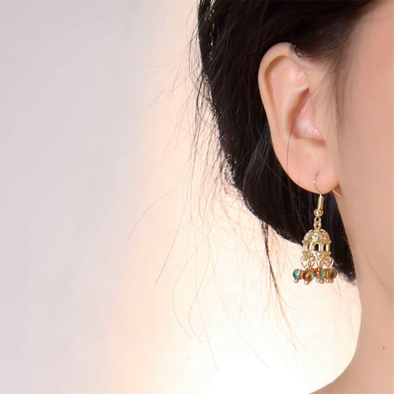 / On Clip Chandelier Earring Beaded