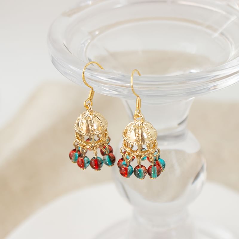 / On Clip Chandelier Earring Beaded