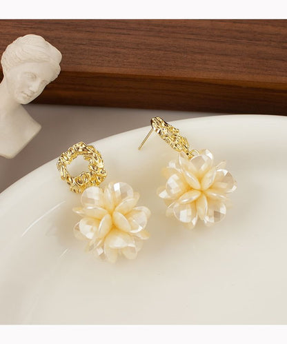 Dangle Earring Floral