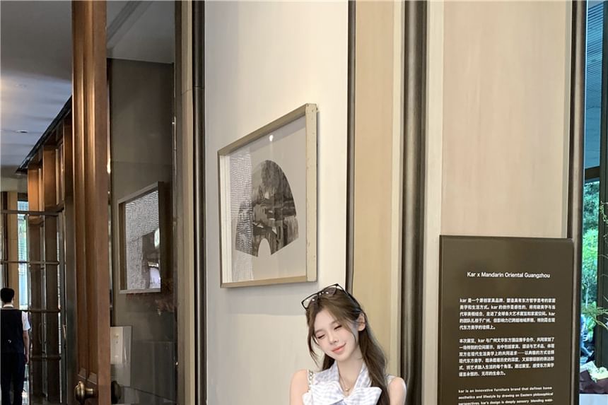 Top Ribbon Dotted Sleeveless Neck