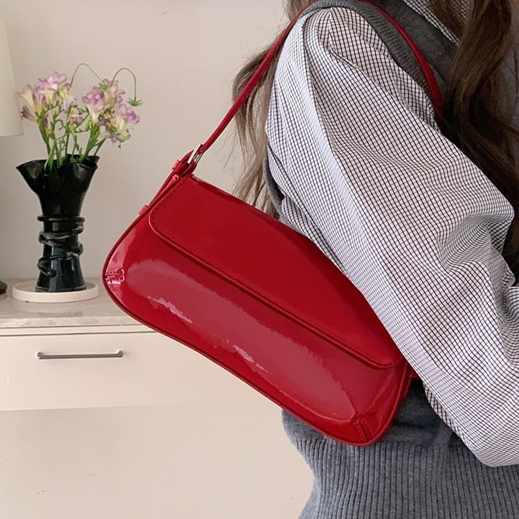 Shoulder Flap Patent Bag