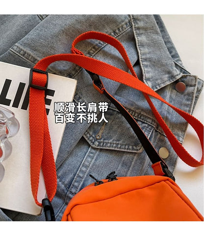 Plain Panel Crossbody Bag