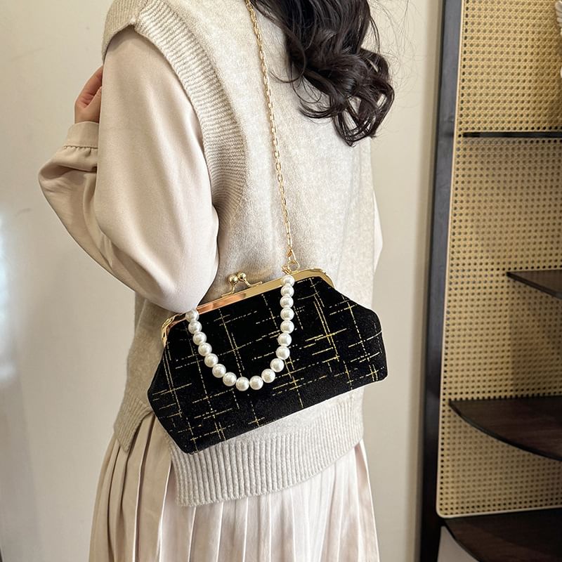 Kiss Crossbody Strap Lock Velvet Chain Bag