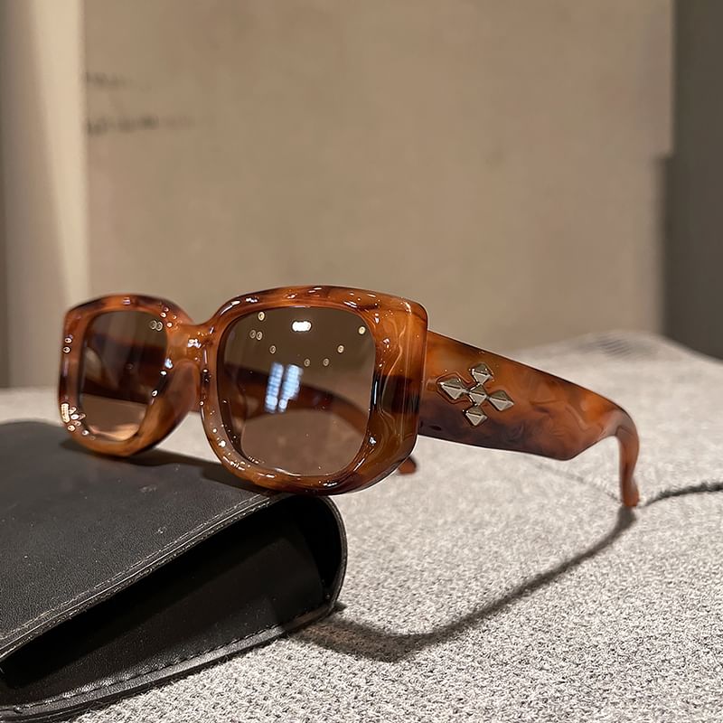 Accent Sunglasses Square Frame Cross