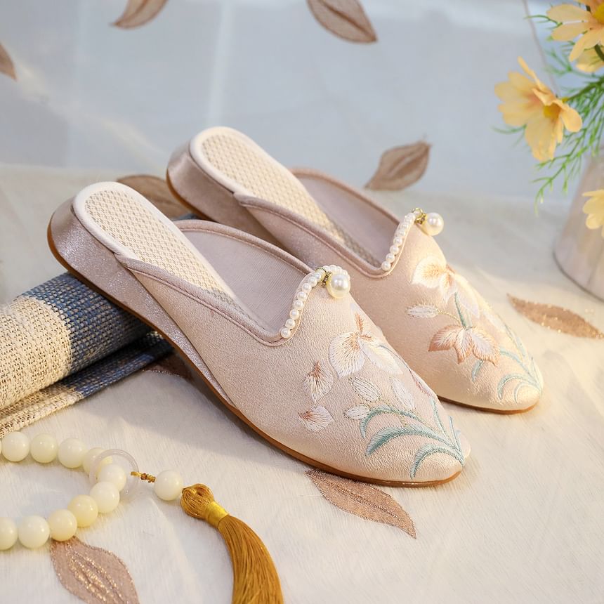 Mules Floral Embroidered Faux Pearl