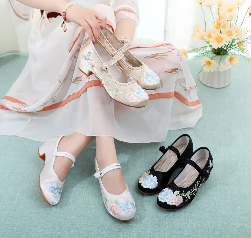 Heel Embroidery Pumps Floral Block