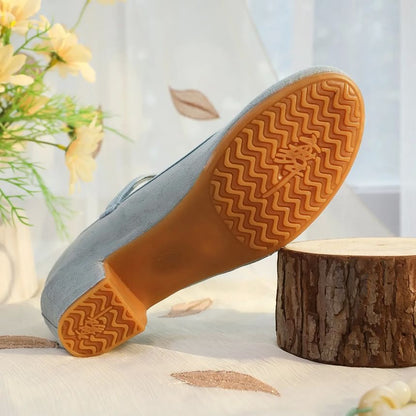 Embroidered Heel Block Shoes