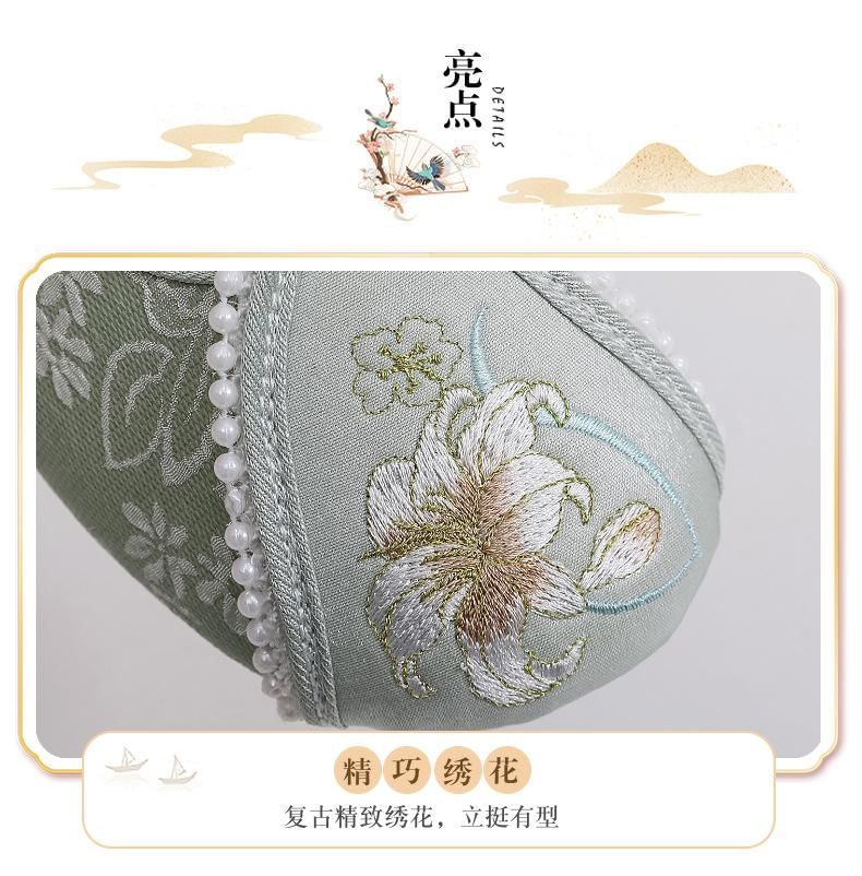 Floral Wedge Heel Embroidery Shoes