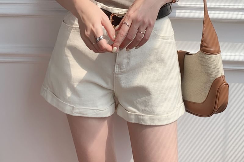 Plain Short Neck Scoop Tee Sleeve