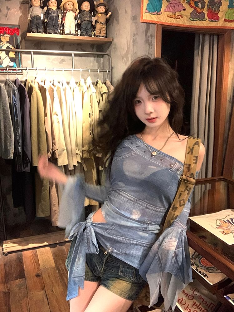 Print Crop Slim Neck Fit Asymmetrical Long-Sleeve Tee