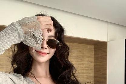 Trim Long-Sleeve Neck Slim Crop Lace Top Fit Scoop Button