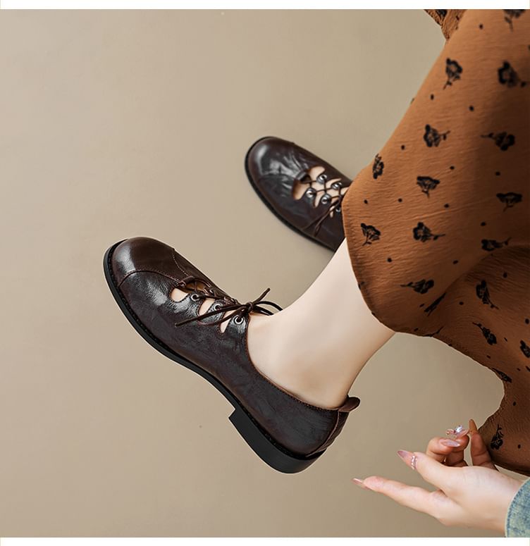 Lace-Up Oxford Cutout Leather Shoes Faux