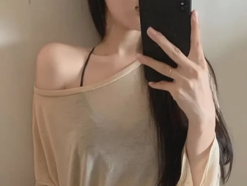 Fit Tee Sashed Long-Sleeve Off-Shoulder Asymmetrical Neck Slim Plain