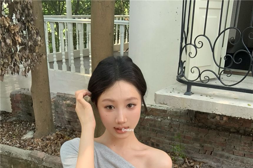 Off-Shoulder Fit T-Shirt Slim Short-Sleeve Twist