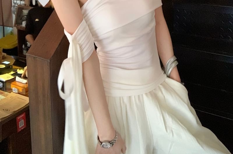 T-Shirt Plain Slim Short-Sleeve Ruched Off-Shoulder Fit Bow