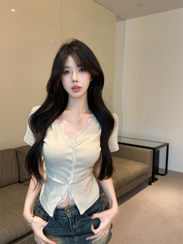 Short-Sleeve Plain Slim Tee Button V-Neck Fit Trim Lace