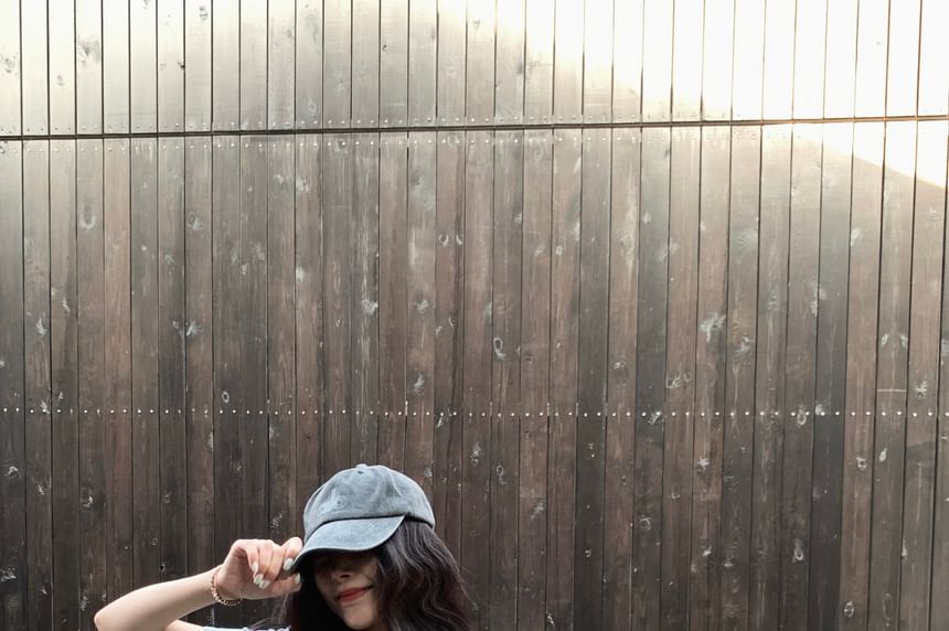 Trim Mock Fit Lace Short-Sleeve Slim Two-Piece Plain High Tee V-Neck / Waist Shorts