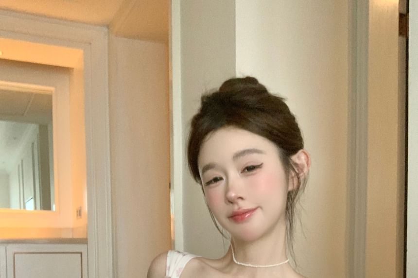 Floral Camisole Top Slim Bow Fit