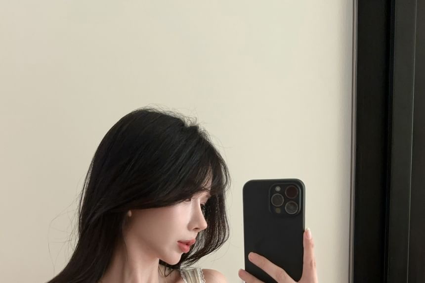 Tank Lettering Trim Lace Fit Top Neck Crop Slim Square