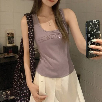 Neck Slim Fit Tank Scoop Lettering Top