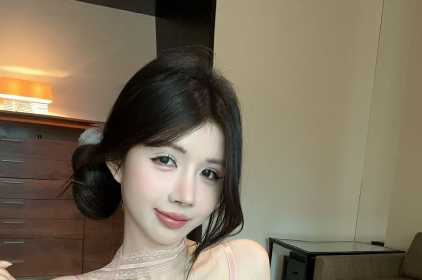 Crop Padded Top Floral Cami Lace