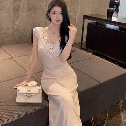 V-Neck Lace Dress Panel Maxi Sleeveless Mermaid