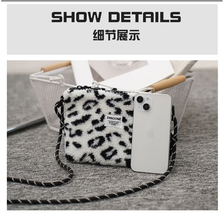 Crossbody Fleece Bag Applique