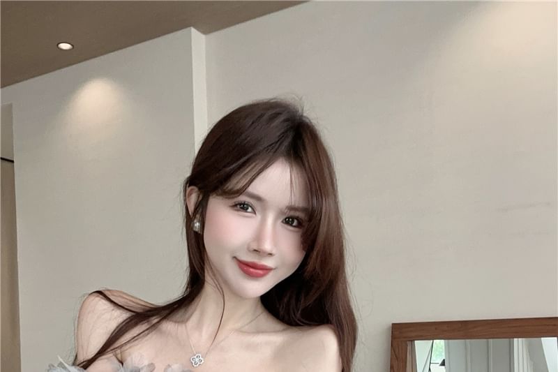 Off-Shoulder Flower Detail T-Shirt Plain