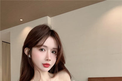 Off-Shoulder Flower Detail T-Shirt Plain