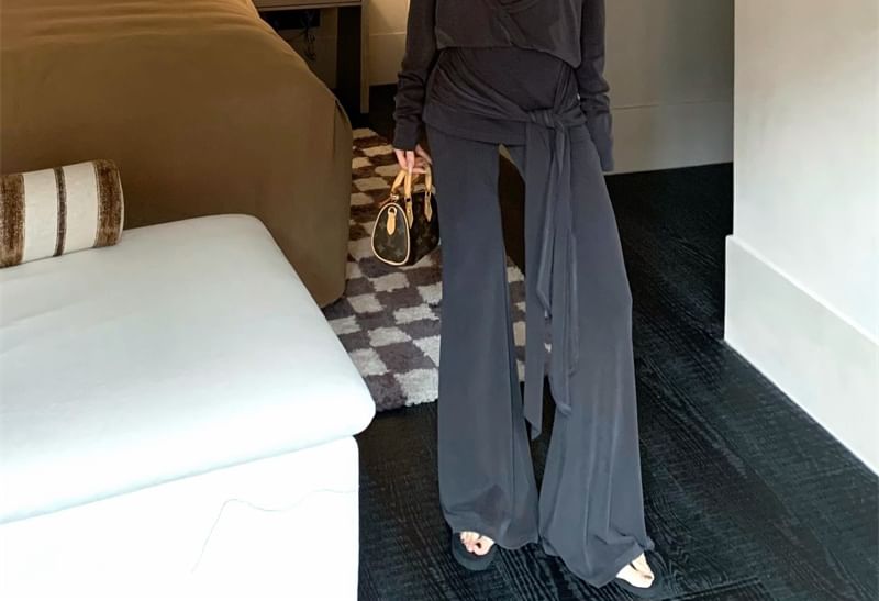 Neck Plain Mock Two-Piece Pants Long-Sleeve High Flared Waist / Crew T-Shirt