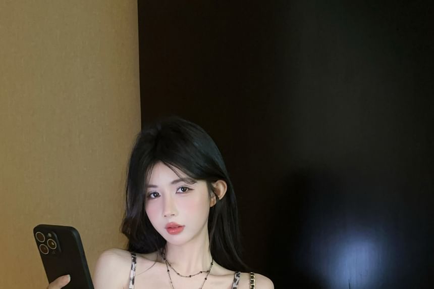 Cami Print Panel V-Neck Tie-Up Ruffle Slit Leopard Top