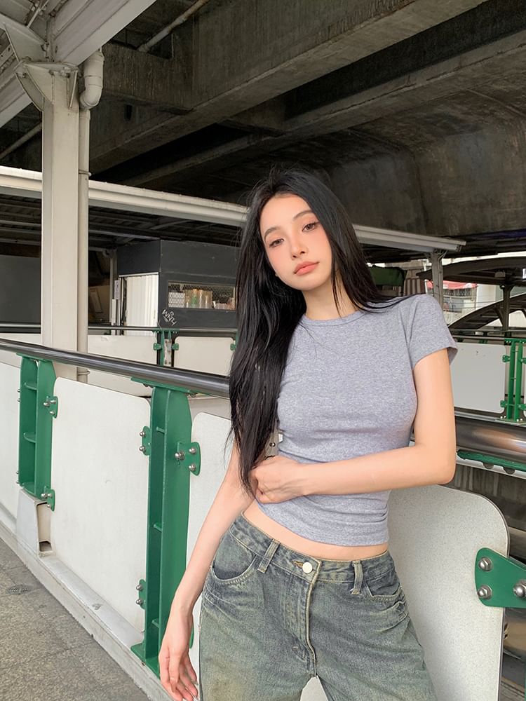 Crewneck Short-Sleeve Plain Tee Crop