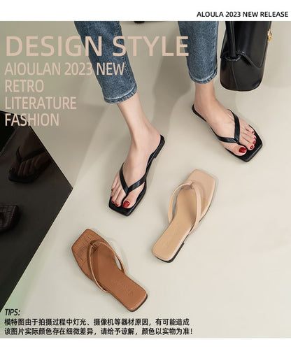 Low Flip Heel Flops Plain