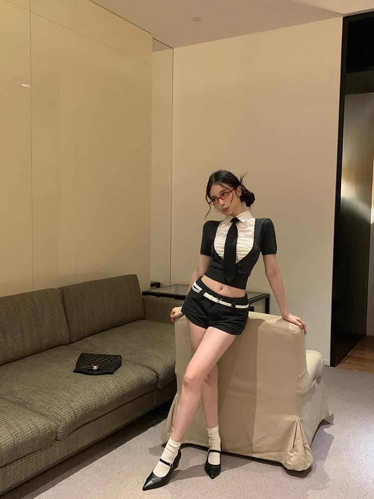 Mid Two Shorts Rise / Sleeve Plain Short Mock Ruched Necktie Collared Top Crop Piece