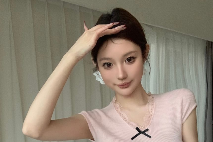 Knit Cap Bow Sleeve Top V-Neck Lace Plain Trim