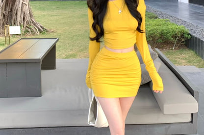 Long-Sleeve Crop Set: Skirt Mini Plain T-Shirt +
