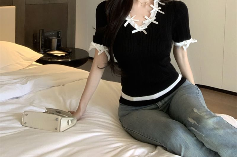 Top V-Neck Bow Plain Accent Cap-Sleeve