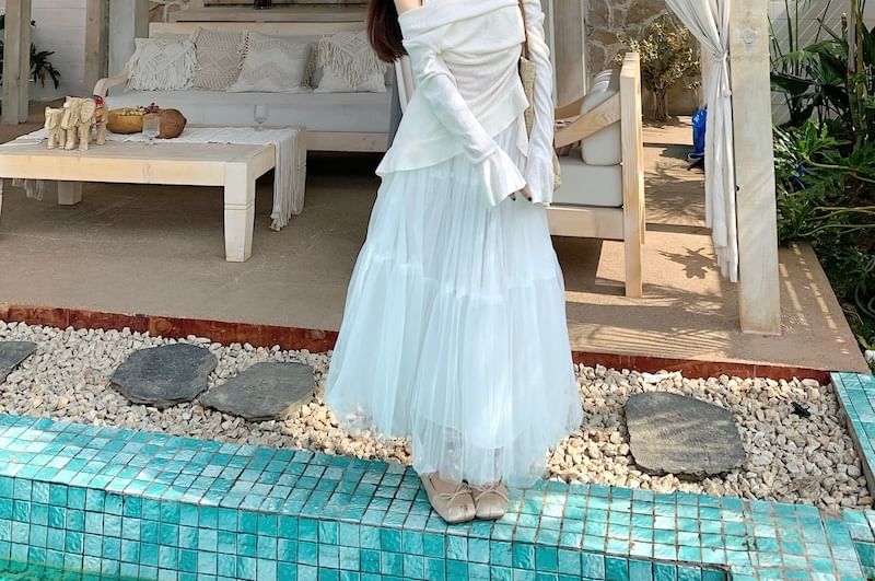 Plain High Top Mock / Maxi Long-Sleeve A-Line Skirt Rise Two-Piece