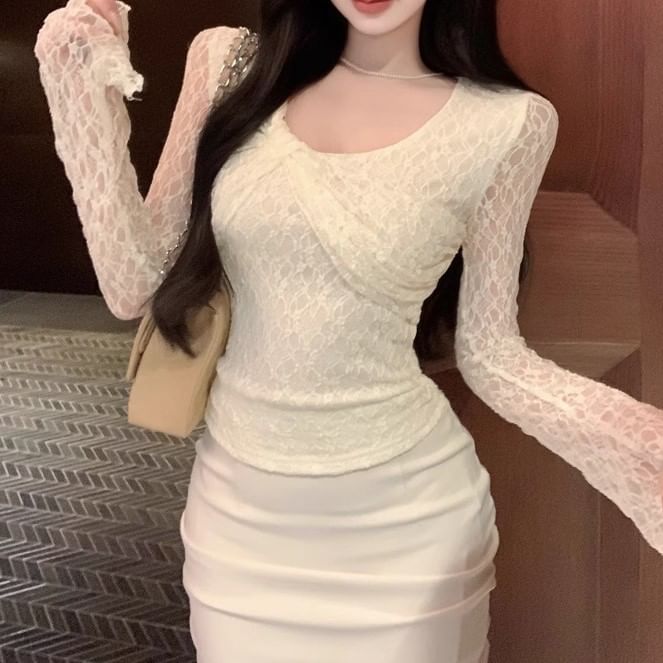 Long-Sleeve U-Neck Top Lace